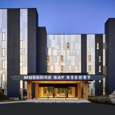 Condo Apartment in Gravenhurst