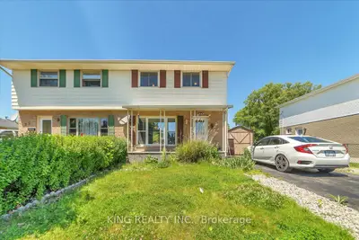 Semi-Detached in St. Thomas