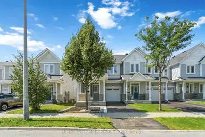 Att/Row/Townhouse in Kanata