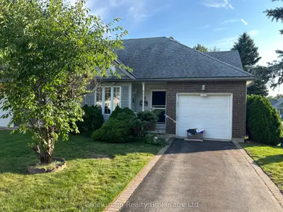 Att/Row/Townhouse in Tillsonburg