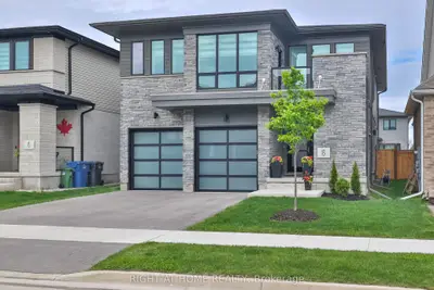 8 Ryder Avenue, Guelph, On N1g 4v5