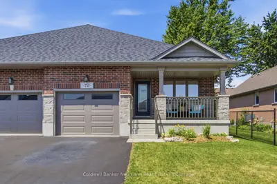 Semi-Detached in Centre Wellington