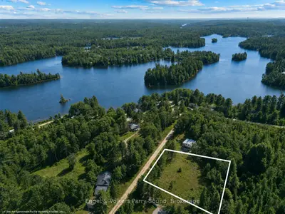 40 Miller Drive, Mcdougall, On P2a 2w7
