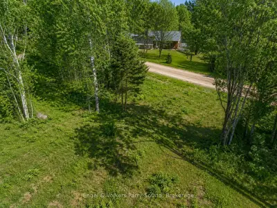 40 Miller Drive, Mcdougall, On P2a 2w7