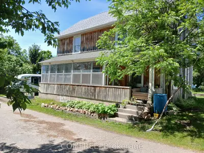 2 Miller Street, Lansdowne Village, On K0e 1l0