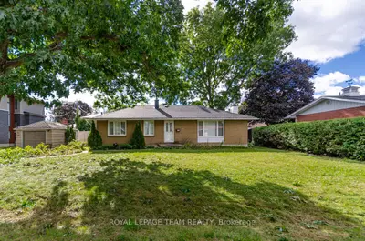 84 Starwood Road, Meadowlands - Crestview And Area, On K2g 1z5
