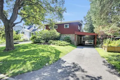 Detached in Alta Vista and Area