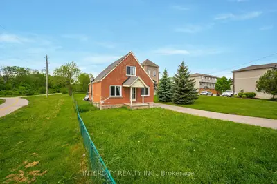 231 Lawrence Avenue, Kitchener, On N2m 1y3
