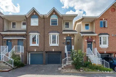 Att/Row/Townhouse in West Centre Town