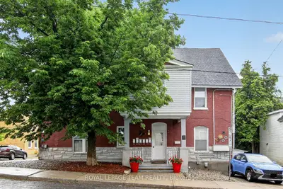 4 Eccles Street 5, West Centre Town, On K1r 6s2