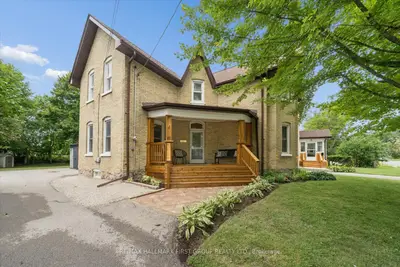 Detached in Kawartha Lakes