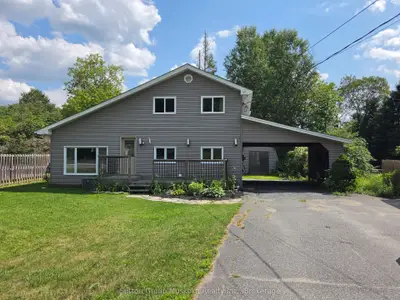 11 West Road, Huntsville, On P1h 1l1