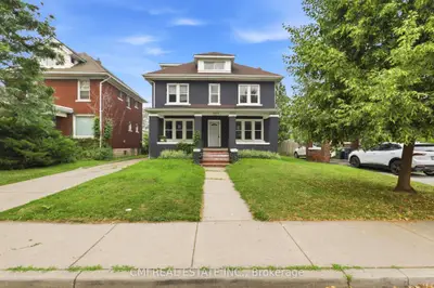 255 Hall Avenue, Windsor, On N9a 2l5
