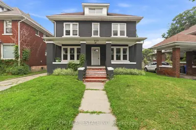 255 Hall Avenue, Windsor, On N9a 2l5