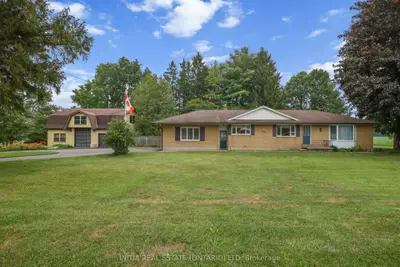 Detached in Middlesex Centre