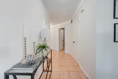 444 Lausanne Crescent, Waterloo, On N2t 2x4