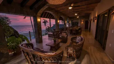 92 Avenida Del Palmar, Mexico