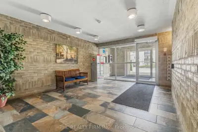 733 Deveron Crescent 210, London South, On N5z 4x7