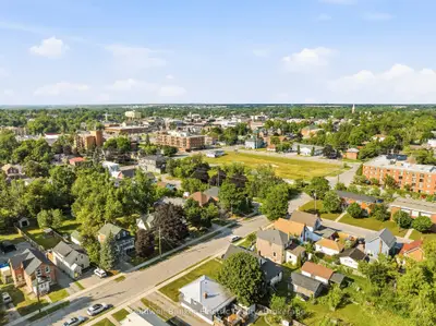 78 Melbourne Street W, Kawartha Lakes, On K9v 2t3