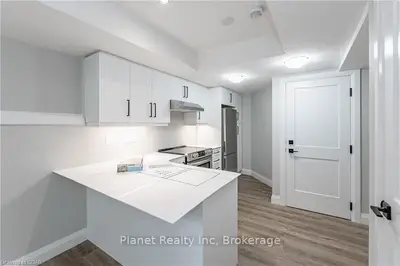 330 Exhibition Street 2, Guelph, On N1h 4s2