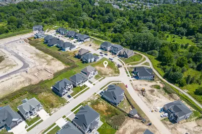 2146 Robbies Way, London North, On N6g 3x8