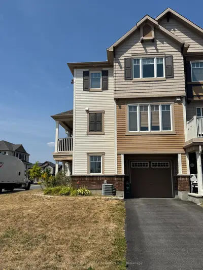 Att/Row/Townhouse in Barrhaven