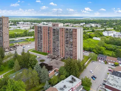 Condo Apartment in Overbrook - Castleheights and Area