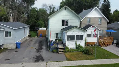 Detached in North Bay