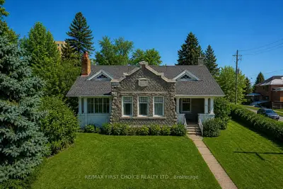 43 Summit Avenue, Thunder Bay, On P7b 3n7
