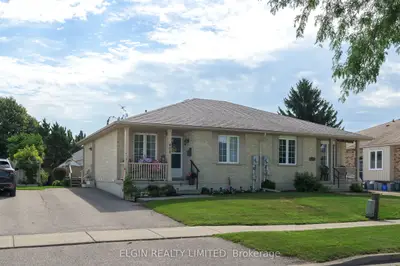 Semi-Detached in St. Thomas