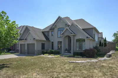 2330 Dauncey Crescent, London North, On N5x 0m2