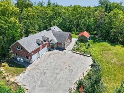 15 Library Road, North Kawartha, On K0l 3e0