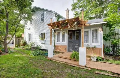 Detached in Cambridge