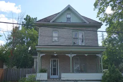 324 Queen Street W, Cambridge, On N3c 1g8