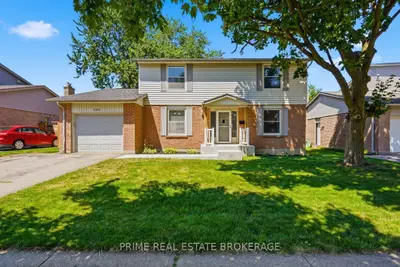 Detached in London South