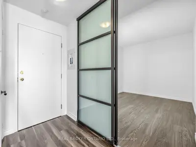 135 James Street S 1011, Hamilton, On L8p 2z6