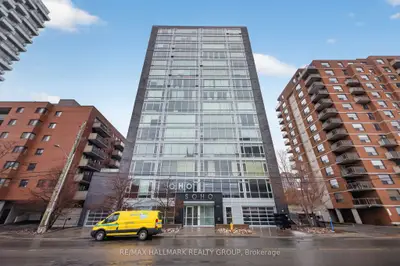 Condo Apartment in West Centre Town
