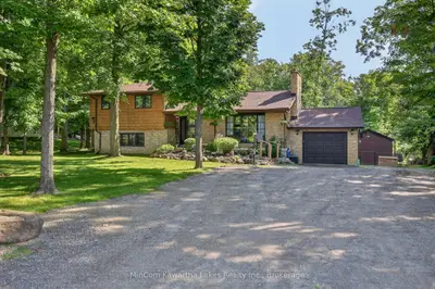 74 Orange Corners Road, Kawartha Lakes, On K0l 2w0