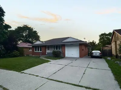 Detached in Waterloo