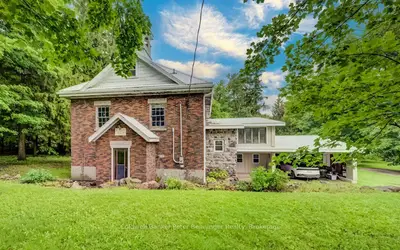 Detached in Brockton