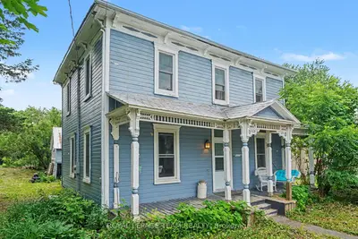 18 Moffat Street, North Dundas, On K0a 2r0