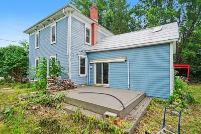 18 Moffat Street, North Dundas, On K0a 2r0