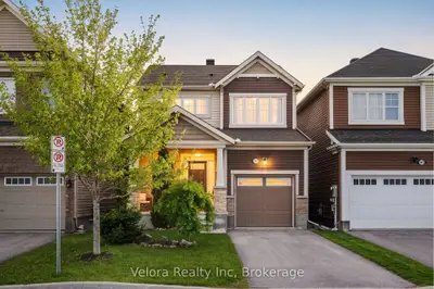 Detached in Stittsville - Munster - Richmond