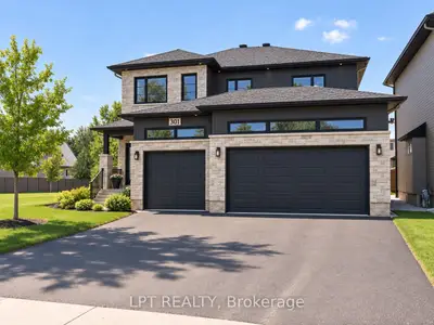 301 Moonlight Drive, Russell, On K4r 0l1