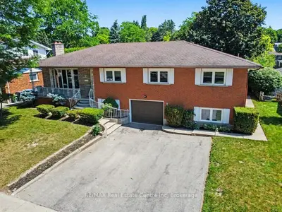 Detached in Guelph