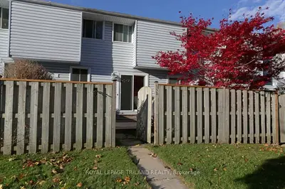 228 Monmore Road 5, London North, On N6g 3b4