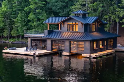 1097 Armstrong Point Road, Muskoka Lakes, On P0b 1j0