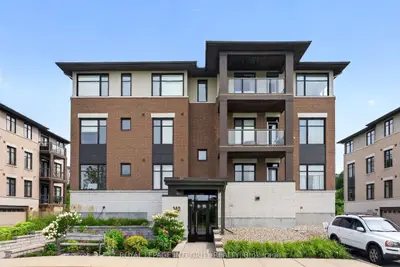 Condo Apartment in Kanata