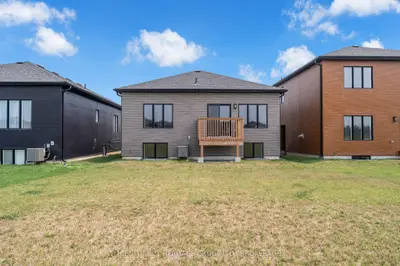 60 Dusenbury Drive, Loyalist, On K0h 2h0