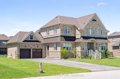 16 Meek Avenue, Mono, On L9w 6w8
